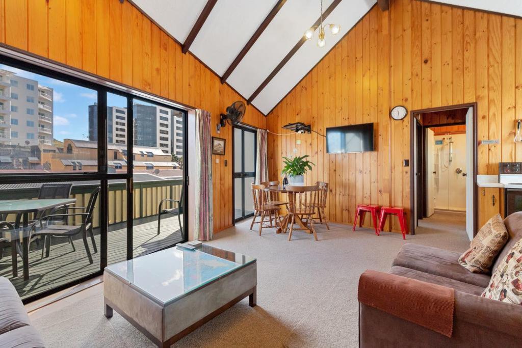 Downtown Mountview - Mt Maunganui Holiday Home Mount Maunganui Exterior foto