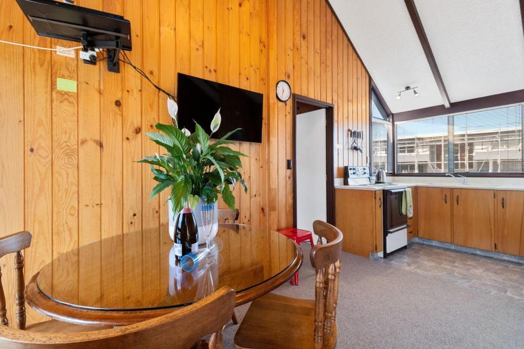 Downtown Mountview - Mt Maunganui Holiday Home Mount Maunganui Exterior foto